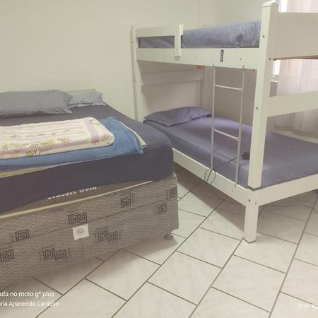 Apartamento amplo pé na areia - Itapema 180m da Praia Exterior foto