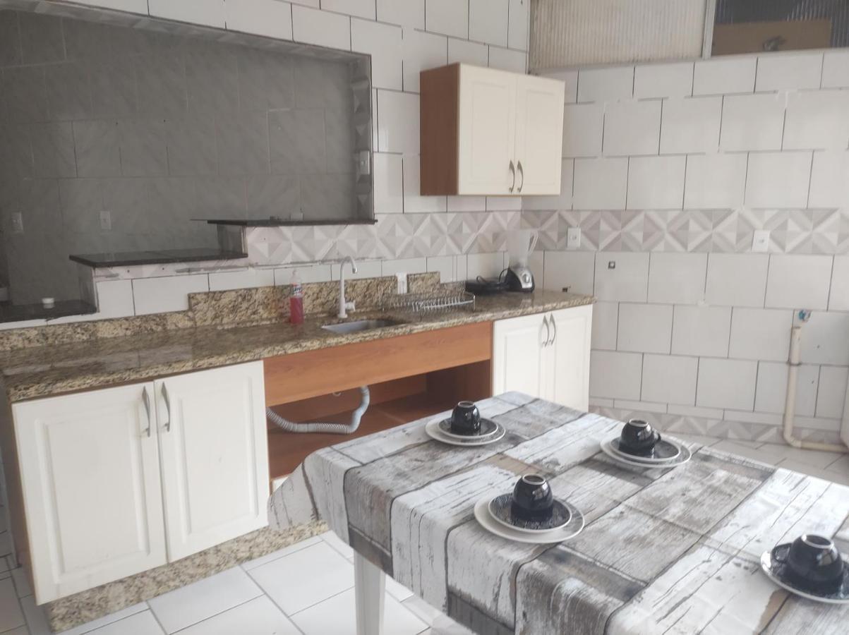 Apartamento amplo pé na areia - Itapema 180m da Praia Exterior foto
