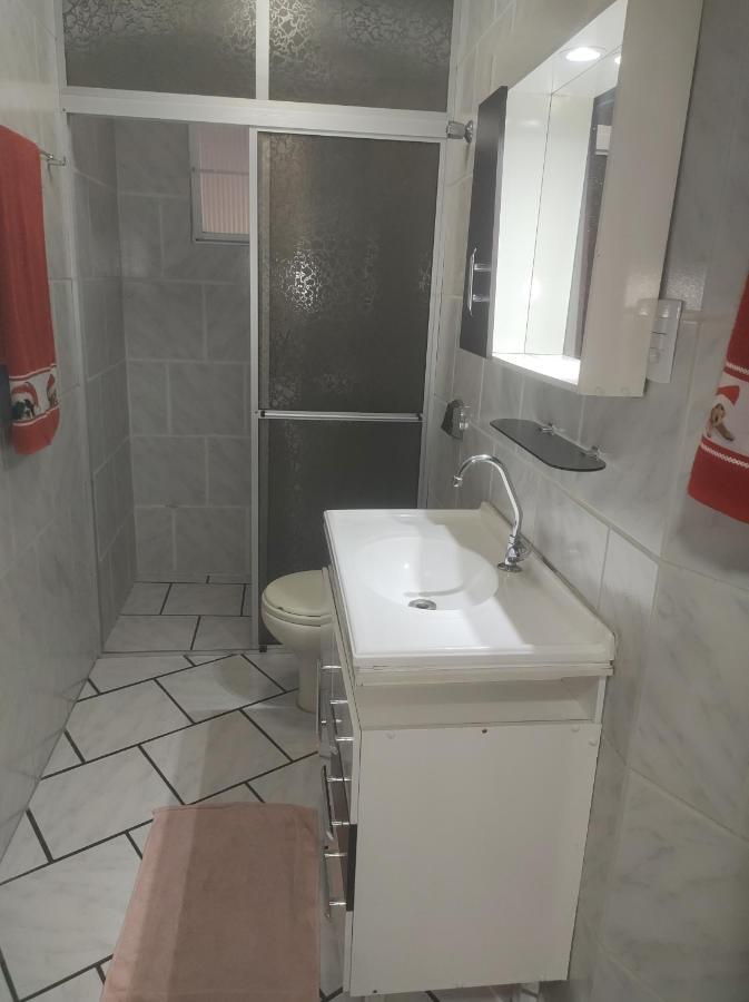 Apartamento amplo pé na areia - Itapema 180m da Praia Exterior foto